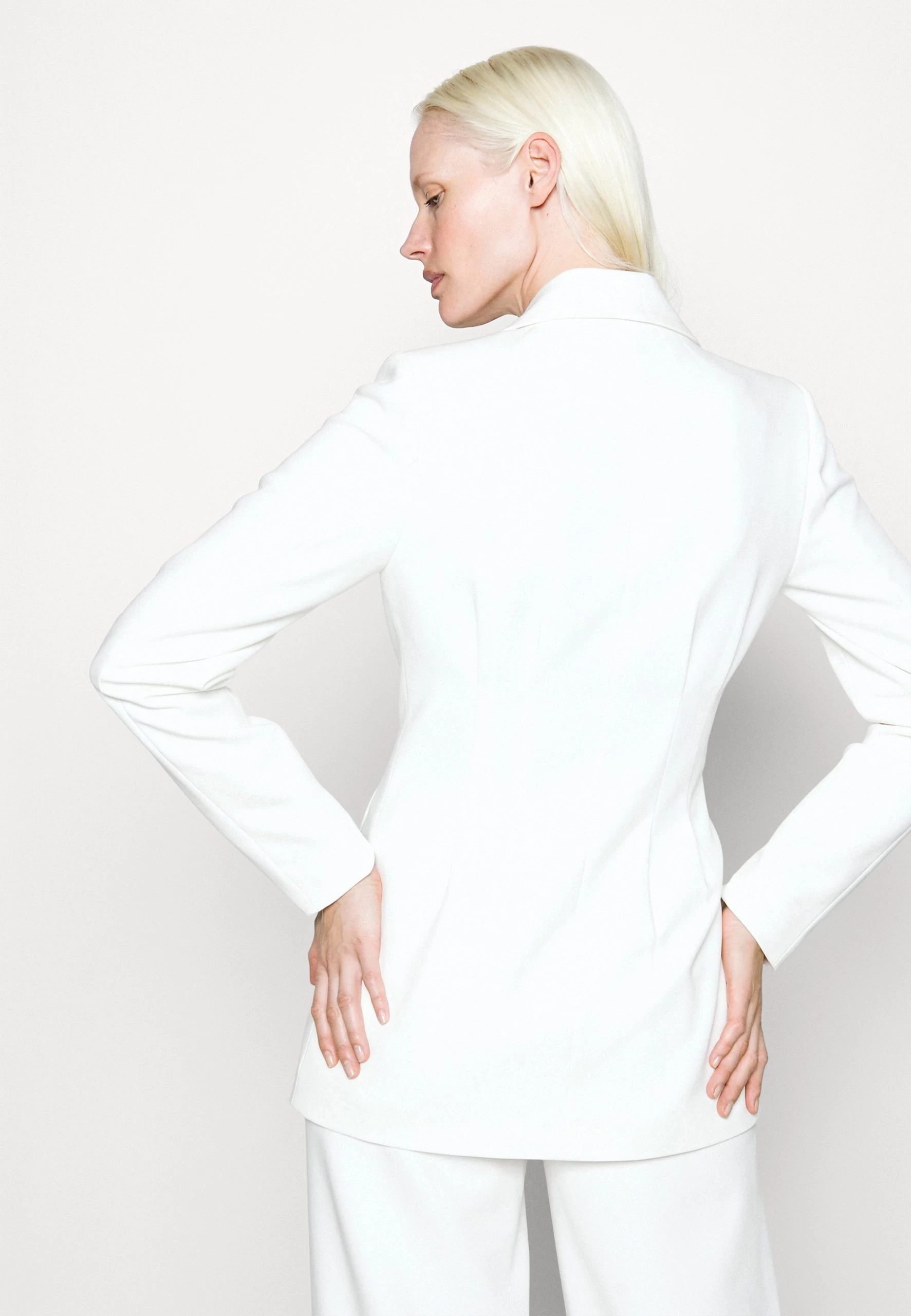 Yaszimsa - Manteau Court - Star White – Image 5