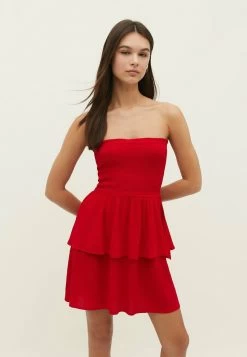 Stradivarius Short Shirred - Robe De Jour - Red